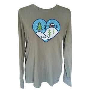 Life is Good Women’s Long Sleeve Crusher Tee Snow Cabin Heart Green Size M